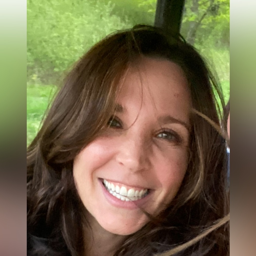 Meet your Posher, Nicole